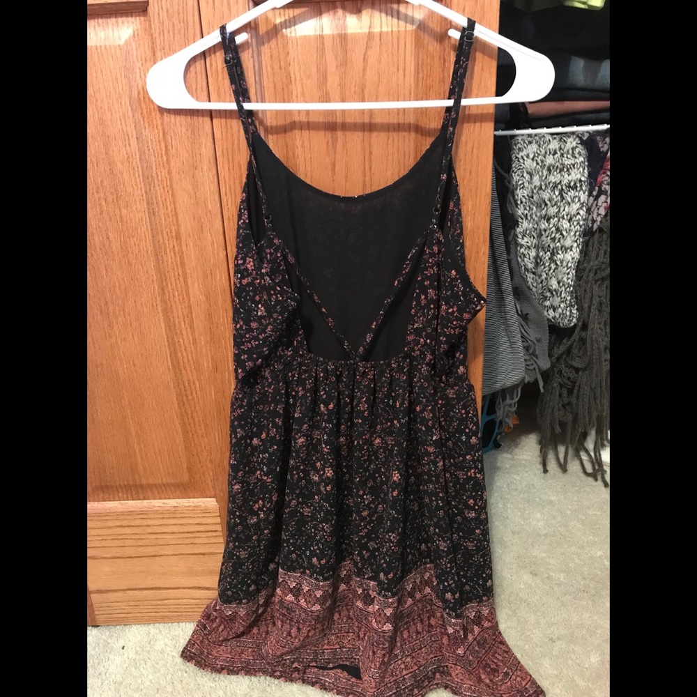 Dress - Picture 6 of 6